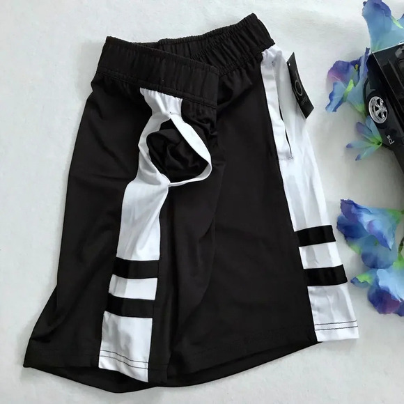 Ideology NWT Performance Black and White Shorts Boys Various - Picture 4 of 10